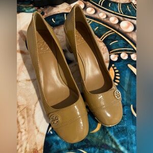 Tory Burch Women's Olive Heels
